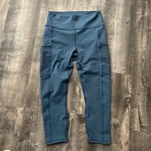 Fabletics 7/8th leggings